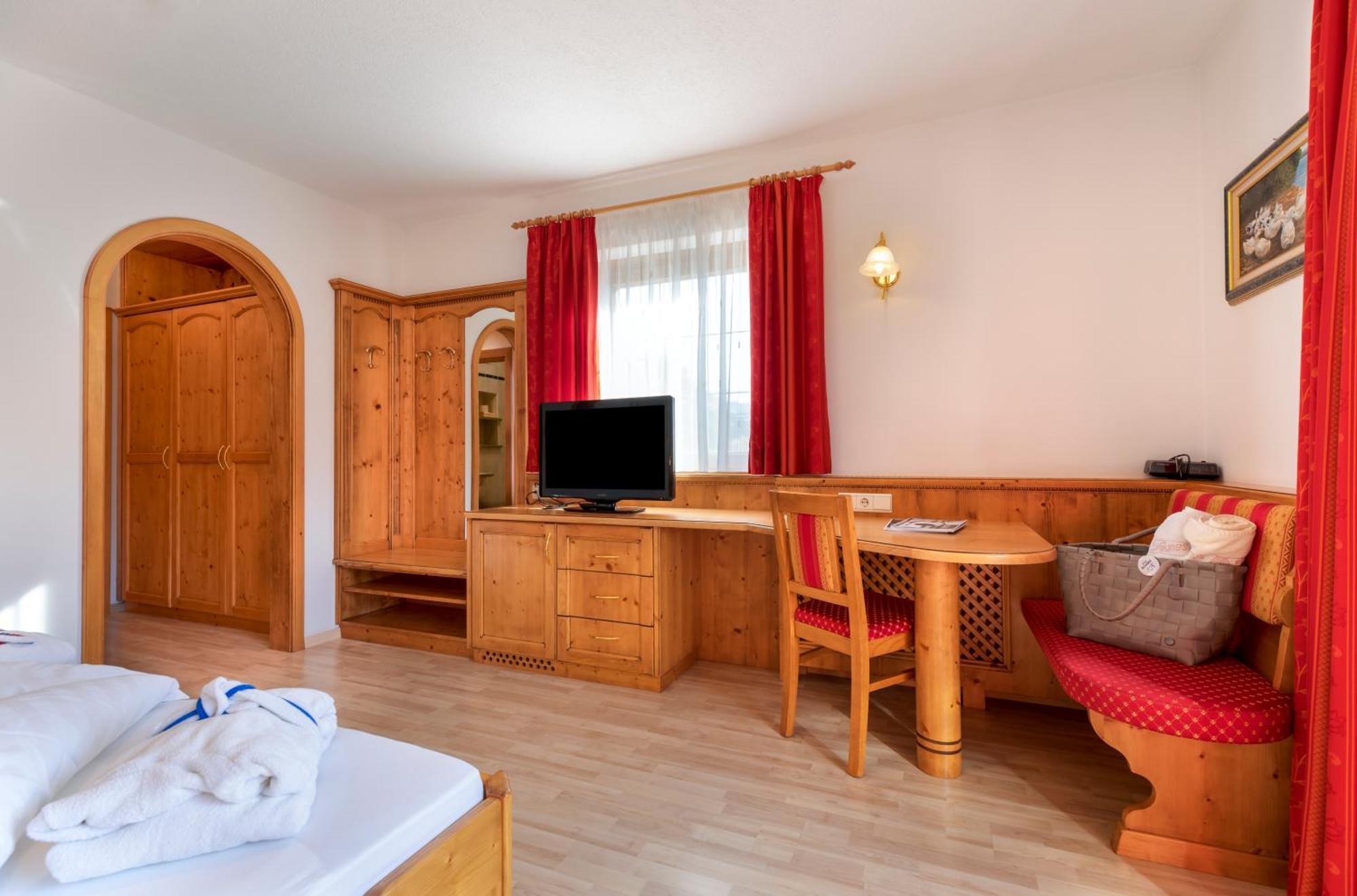 Hotel Kronhof Мосо Номер фото